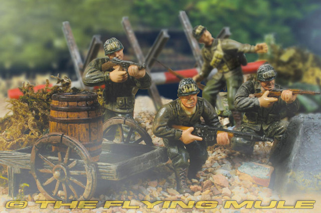 Unimax Forces of Valor good 1:32 German Schwimmwagen 166-82 France - Normandy