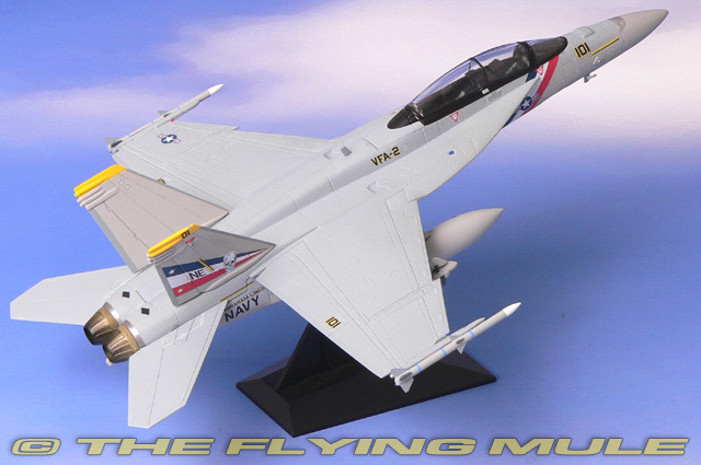 Dragon Models 50064 - F/A-18 Hornet Diecast Model, USN VFA-2