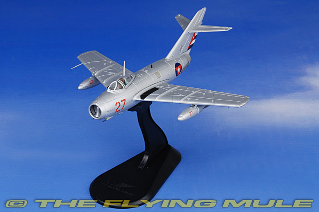 Hobby Master HA2413 - MiG-15 Fagot Diecast Model, Cuban Revolutionary Armed  Forces, #27, Cuba