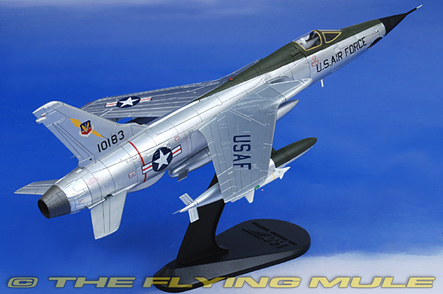 ホビーマスター 1 72 F-105D Thunderchief 情熱セール - 航空機 
