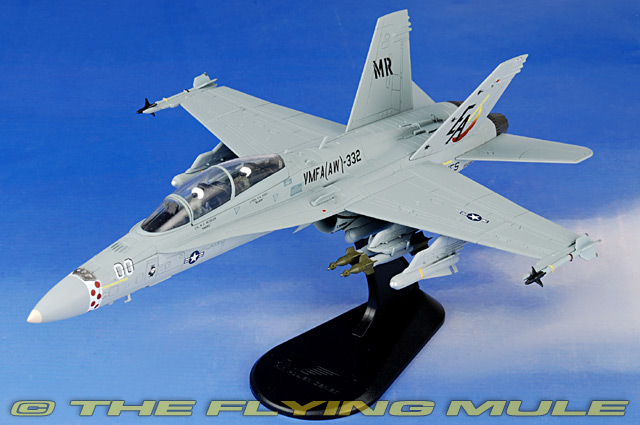 Hobby Master 1/72 完成品 McDonnell Douglas F/A-18D Hornet 164685