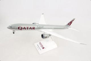 777-9 Display Model, Qatar Airways, w/Landing Gear