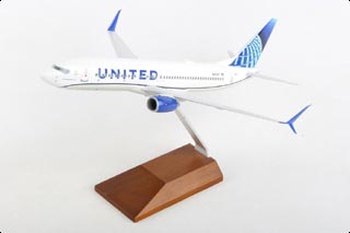737-800 Display Model, United Airlines, N37267, w/Wood Stand