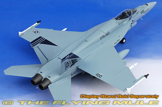 Witty WTW72007-07 - F/A-18 Hornet Diecast Model, USN VFA-143 Pukin